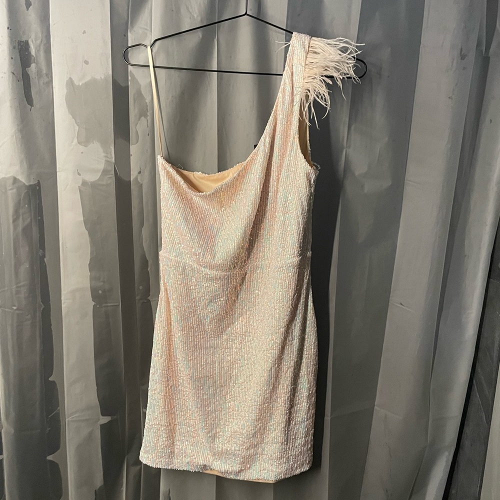 Windsor homecoming dress